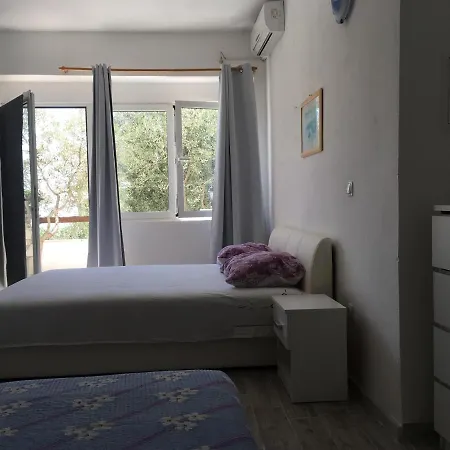 House Miljak Apartment Duce