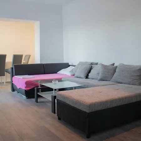 Apartment House Miljak *